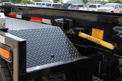 New | in-Stock 2026 INTERNATIONAL HX Rolloff Trucks Texas US | Roll Off Truck World #1491804