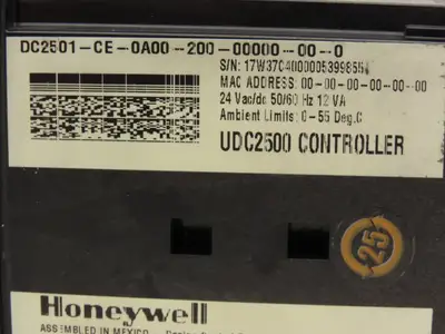Honeywell UDC2500 Digital Temperature Controller DC2501-CE-0A00-200-00000-00-0