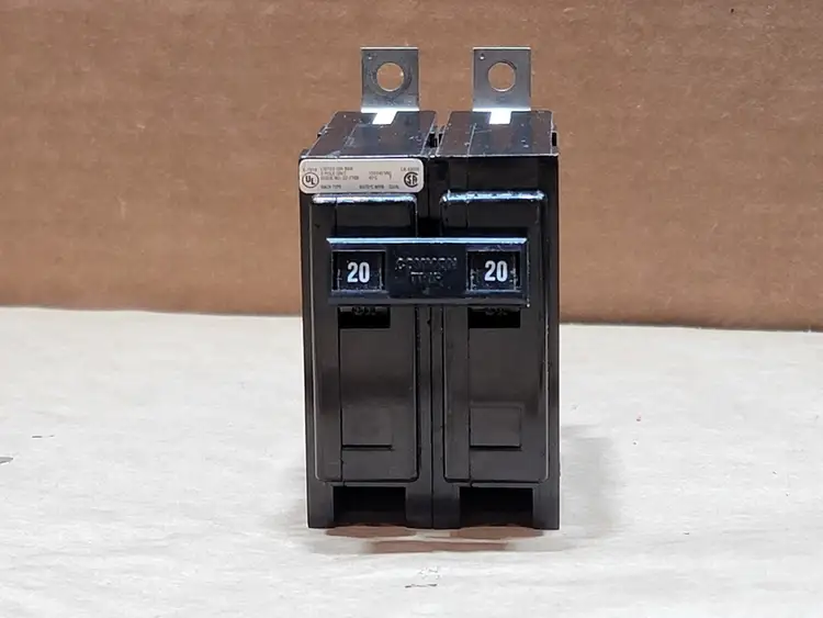 Used CUTLER-HAMMER QBHW2020 Switchgears British Columbia CA | Lenmark #835407