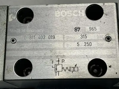USED BOSCH 0 811 402 019