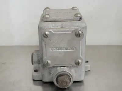 Used CROUSE-HINDS AFU 0333 10 Switchgears British Columbia CA | Lenmark #241248