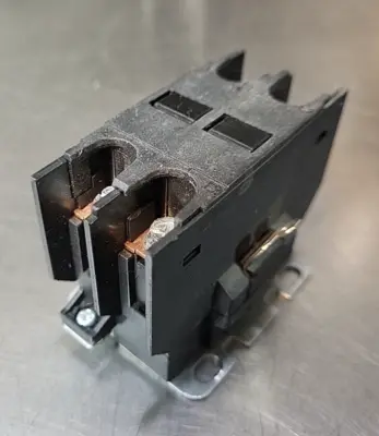 Eaton C25bnb240b Cutler-HammerSer.F1(BIN354)