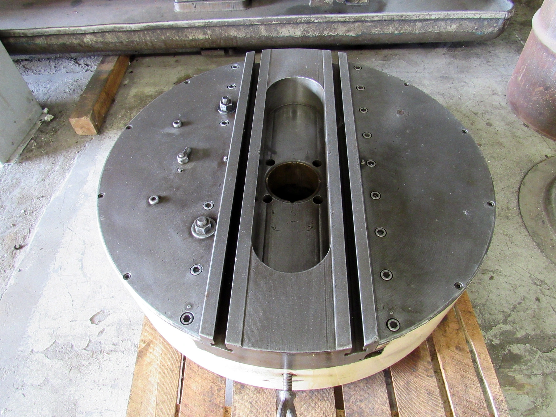 36" GIDDINGS & LEWIS Facing Head
