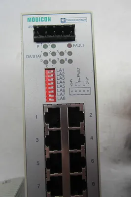 USED SCHNEIDER ELECTRIC 499-NES-181-00 ETHERNET CABLING SYSTEM 499NES18100