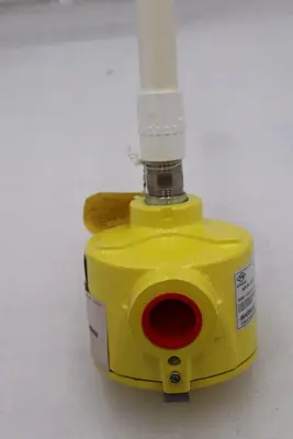 FCI FLUID COMPONENTS INTERNATIONAL FLT93A-0B1A103C1B00000 NEW STOCK 025-A