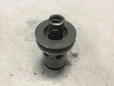 USED VICKERS 25-D10-30