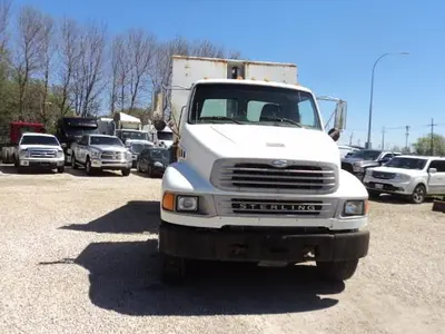 Used 2001 STERLING STERLINGACTERRA Dump trucks Manitoba CA | Conquest Truck & Auto Sales #1421326