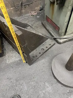 27" X 18" X 18" ANGLE PLATE. STOCK # 0544926