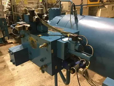 USED ENGEL ES 4400/750/68 / IU