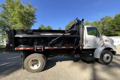 Used 2004 STERLING L9500 Dump trucks Virginia US | Proxy Equipment #1388708