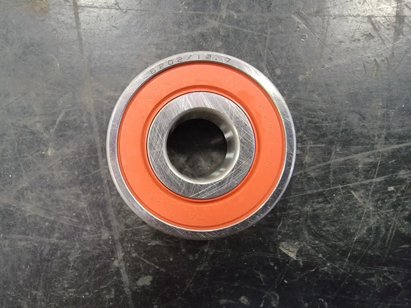 Deep Groove Ball Bearing 6202LLU/12.7