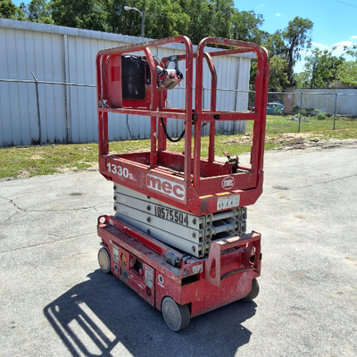 USED 2017 MEC 1330SE