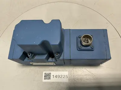 USED MOOG D641-230
