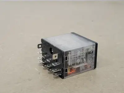 USED SCHNEIDER ELECTRIC RPM42F7
