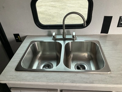 Used 2022 KEYSTONE FUZION Campers, Caravans, Motorhomes Michigan US | Miedema Asset Management Group #1304546
