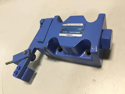 USED YUKEN DCG-03-2B8-5030