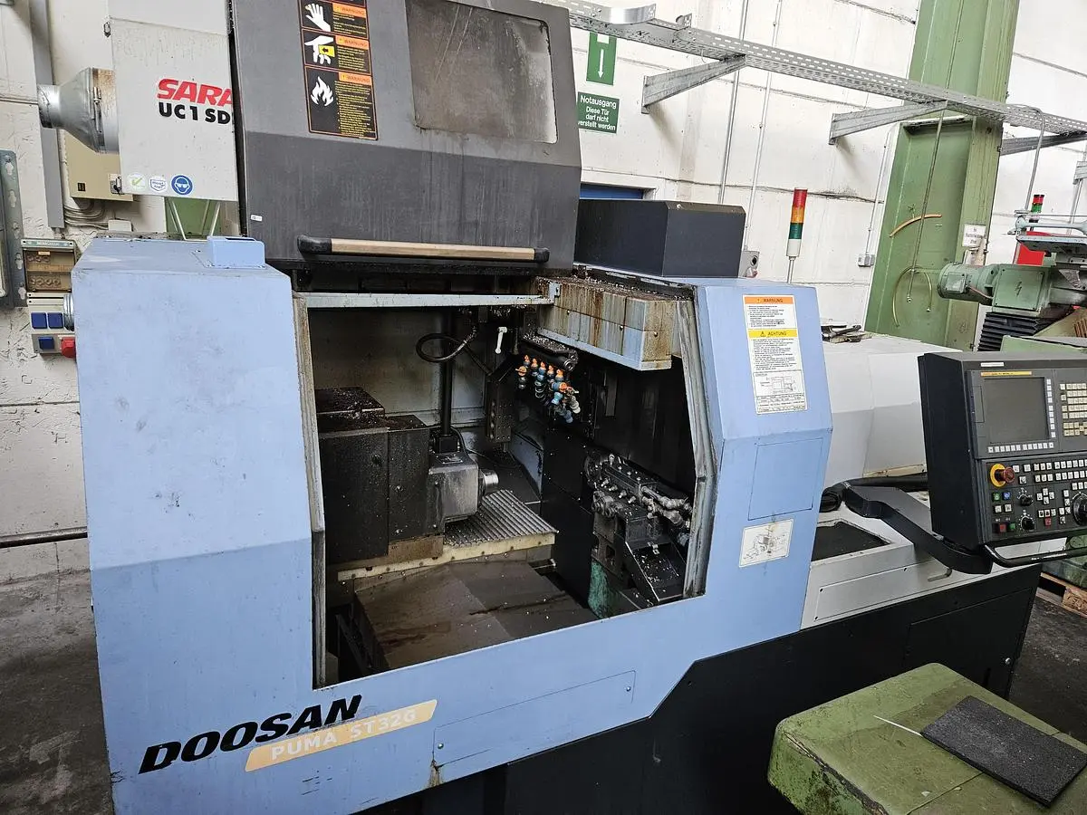 USED 2013 DOOSAN PUMA ST32G
