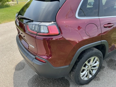 USED 2021 JEEP CHEROKEE