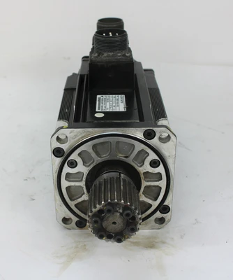 USED YASKAWA ELECTRIC SGMSH-15A2A-YR31