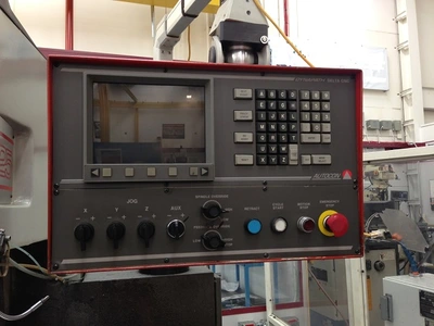 USED 1990 TREE J-425