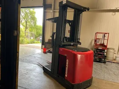 Used 2015 RAYMOND 550OPC30TT Misc Forklifts Illinois US | Somerset Equipment Sales #1542962