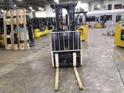 USED 2023 YALE ESC030