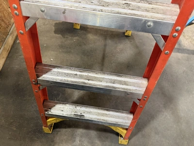 Used _UNKNOWN_ _UNKNOWN_ Ladders Indiana US | Miedema Asset Management Group #1414795