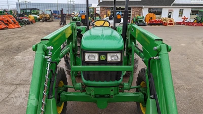USED 2013 JOHN DEERE 5055E