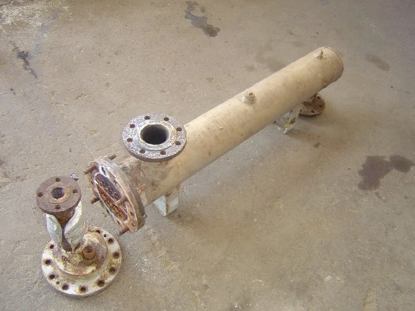 Used CARBON STEEL HEAT EXCHANGER 0.7 Sq Mt Heat Exchangers GB | Perry Equipment #124398
