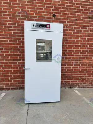 USED SHELDON SCO40 LARGE CAPACITY UPRIGHT CO2 INCUBATOR 60°C 40 CU. FT.