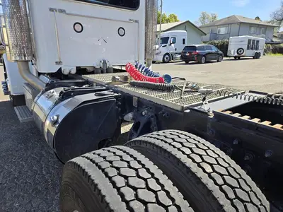 USED 2020 PETERBILT 389