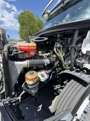 Used 2019 FREIGHTLINER CASCADIA 112 Hooklifts & Roll-Offs California US | Commerce Truck Equipment Sales #1548708