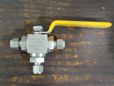 NEW HY-LOK H1B3B-H6TPC