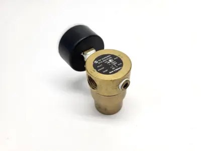 Used Norgren R16-200-R15A Air Pressure Regulators Michigan US | Maverick Industrial Sales #1487675