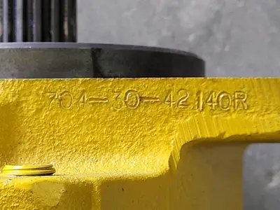 NEW KOMATSU 704-30-42140R