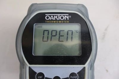 USED OAKTON TEMP10J