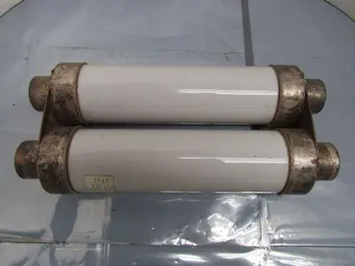 Kearney 150208-100 8.3 KV 100 Amp Cont 40 KA Current Limiting Fuse