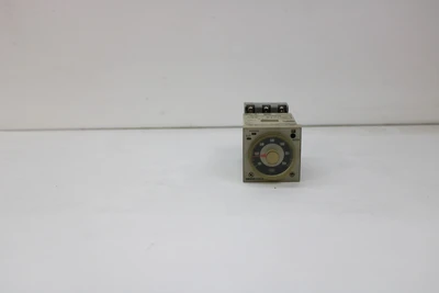 USED OMRON H3CR-A