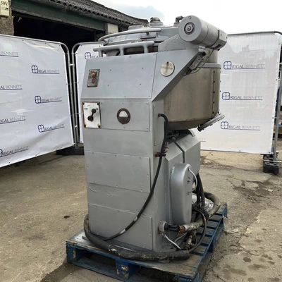200 L Unitron Scraped Tilting Cooker