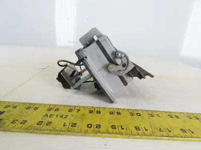Mencom Corp GF-RJ45-R-32 Programming Device Interface Connector 115VAC 3Amp