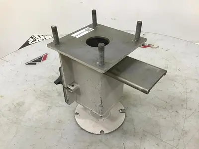 USED METAL FABRICATOR MAGNET