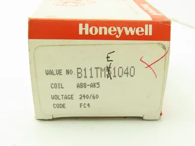 Honeywell Skinner B11TME1040 Solenoid Valve 2-Way (NO) 240VAC 40 PSI 1/8" NPT