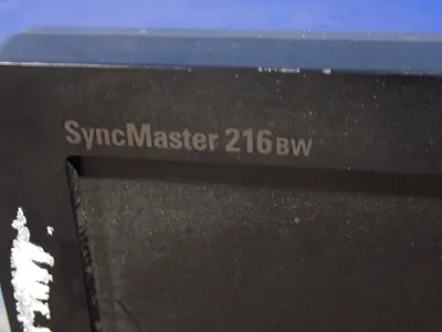 USED SAMSUNG SYNCMASTER 216BW