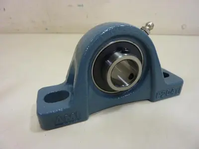 NEW AMI BEARINGS UCP204
