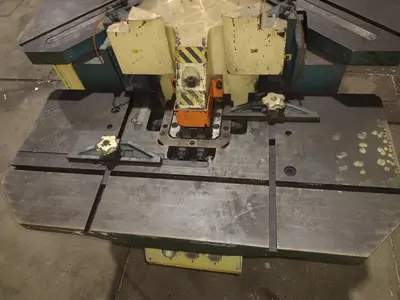 USED AMADA CS220