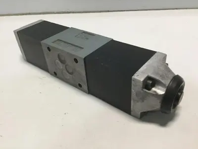 USED REXROTH 4WE6E6752BG24NZ4T07