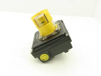 Westlock 2004NBY2A2M020000412 Accutrak Valve Positioner Dual Display Monitor