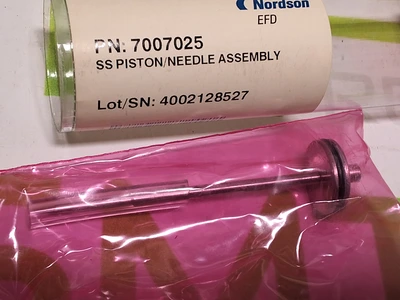 NORDSON EFD 7007025 SS PISTON/NEEDLE ASSEMBLY - BRAND NEW