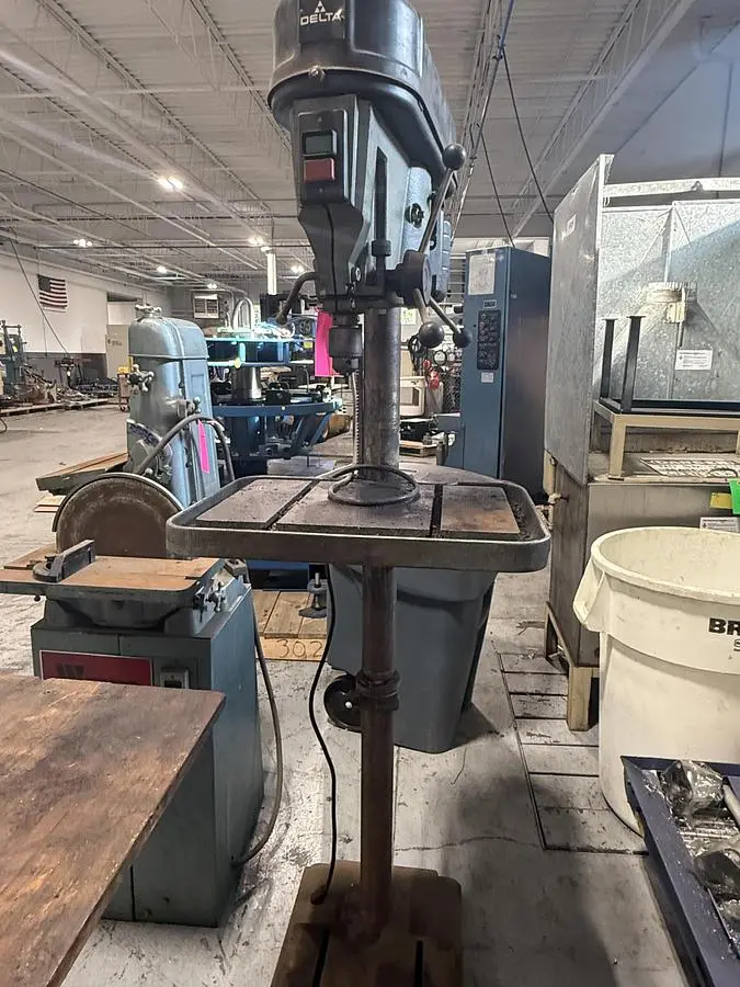 Used 1989 DELTA 15-270 Heavy Duty Multiple Spindle Drills including Gang & Cluster Minnesota US | Source Machinery Sales #1404154