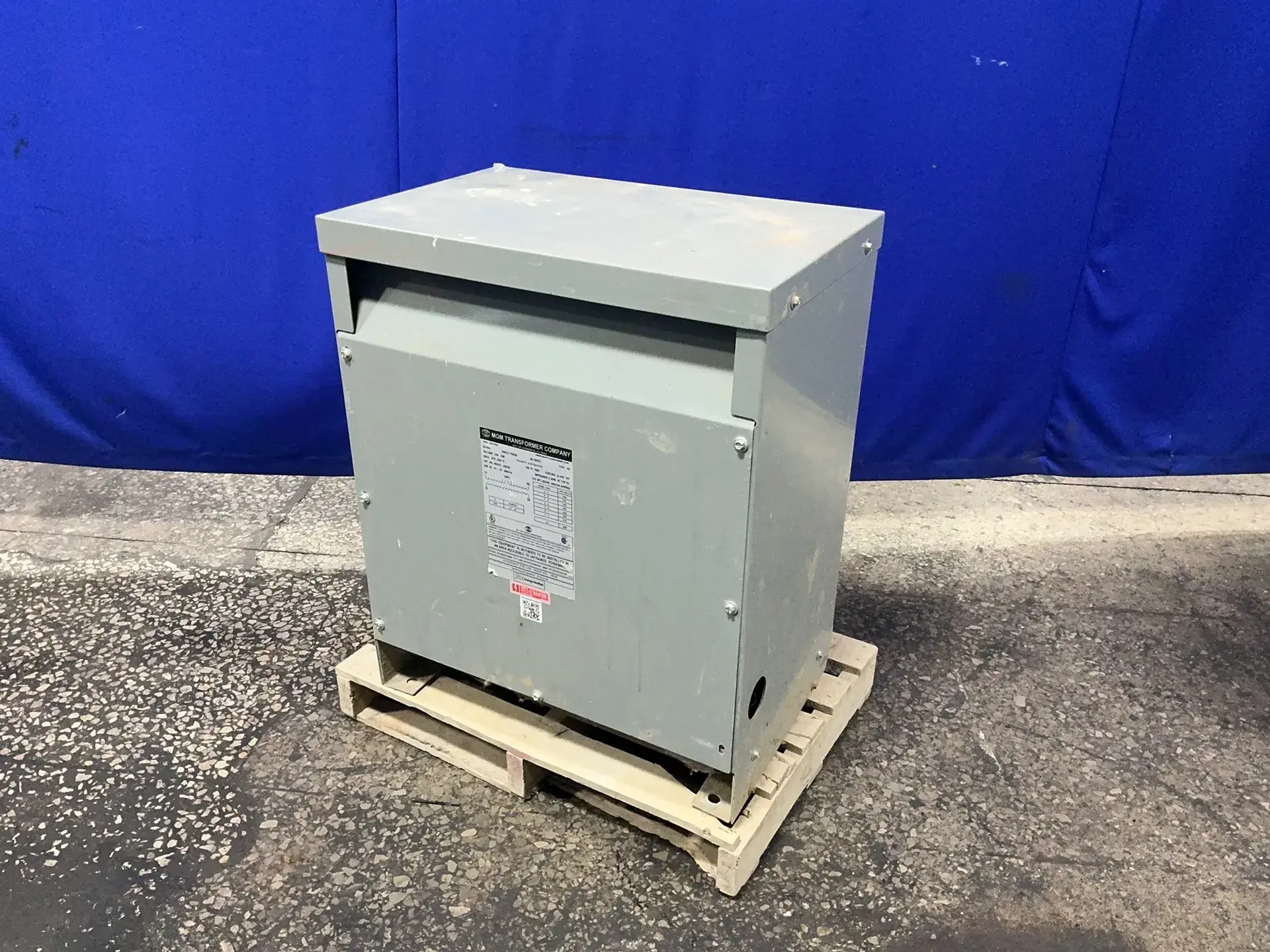 Used MGM TRANSFORMER COMPANY AD270H0254 Distribution Transformers Ohio US | HGR 24 #1316129